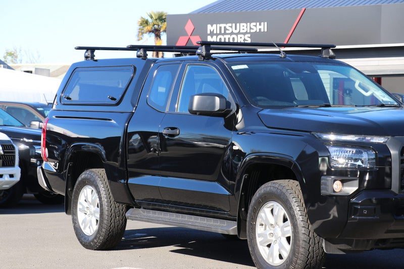 2026 Mitsubishi Triton Club Cab GLX 4WD 6AT 2.4DT, photo 3