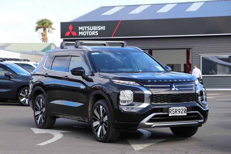 2026 Mitsubishi Outlander PHEV VRX (S-AWC)