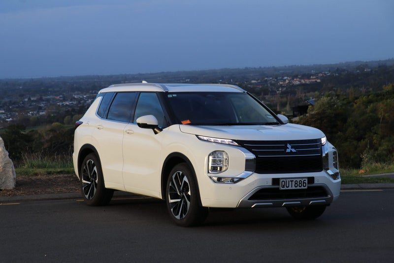2024 Mitsubishi Outlander VRX 2.5P/4WD/CVT