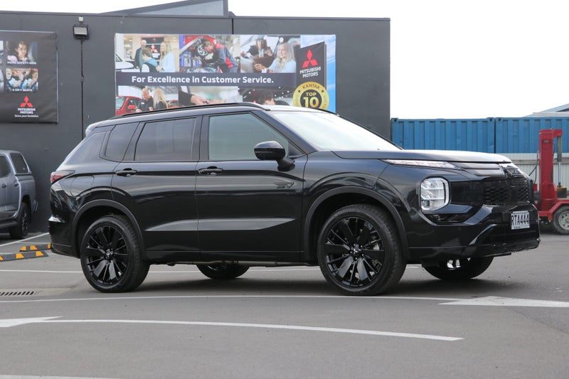 2026 Mitsubishi Outlander VRX 7 Seater, photo 3