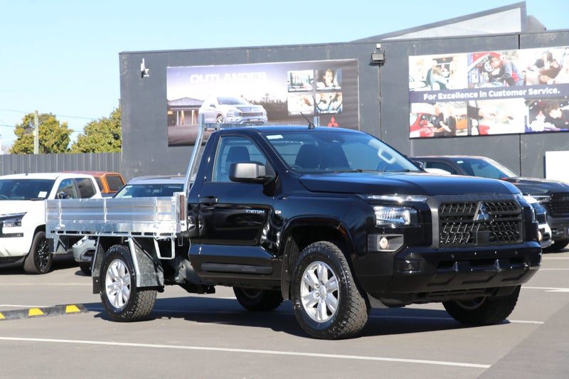 2026 Mitsubishi Triton GLX Flat Deck