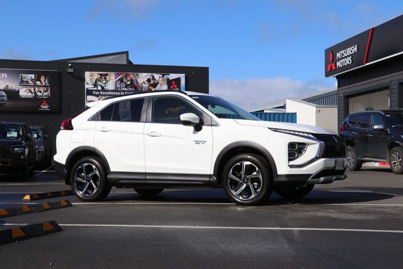 2026 Mitsubishi Eclipse Cross PHEV XLS 4WD (S-AWC), photo 3