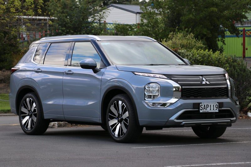 2026 Mitsubishi Outlander Exceed 2WD