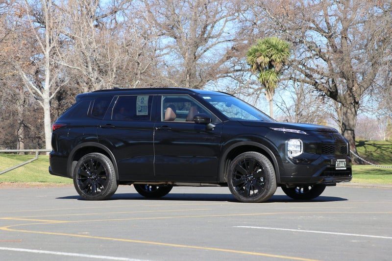 2026 Mitsubishi Outlander Exceed 7 Seater, photo 3
