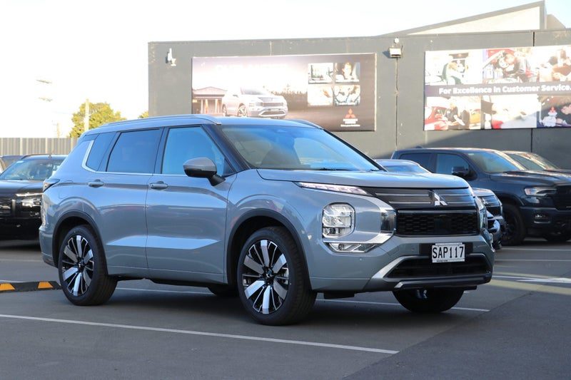 2026 Mitsubishi Outlander VRX 2WD 2.5P