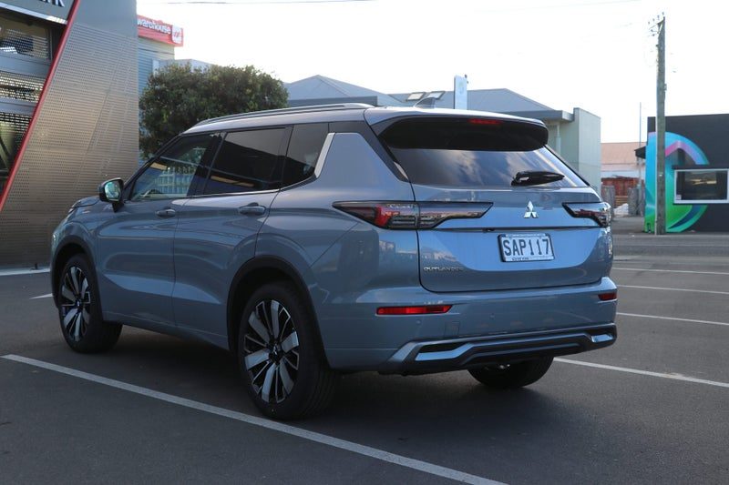 2026 Mitsubishi Outlander VRX 2WD 2.5P, photo 2