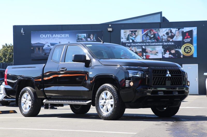 2026 Mitsubishi Triton Club Cab GLX 4WD 6AT