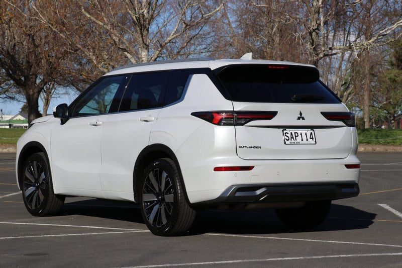 2026 Mitsubishi Outlander VRX 2WD 2.5P, photo 2