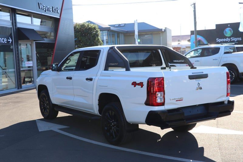 2026 Mitsubishi Triton GLX SPORT 4WD 6At ( GLXS ), photo 2