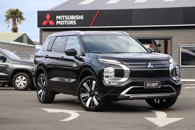 2026 Mitsubishi Outlander PHEV VRX (S-AWC)
