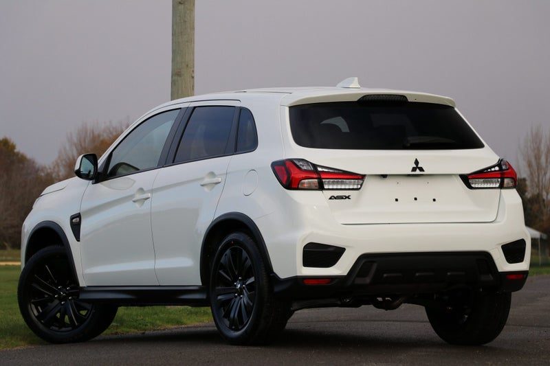 2026 Mitsubishi ASX LS (BLACK OUT), photo 2