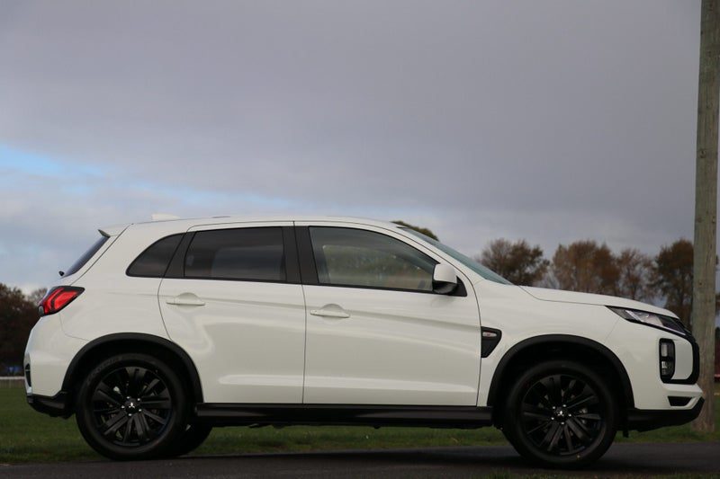 2026 Mitsubishi ASX LS (BLACK OUT), photo 3