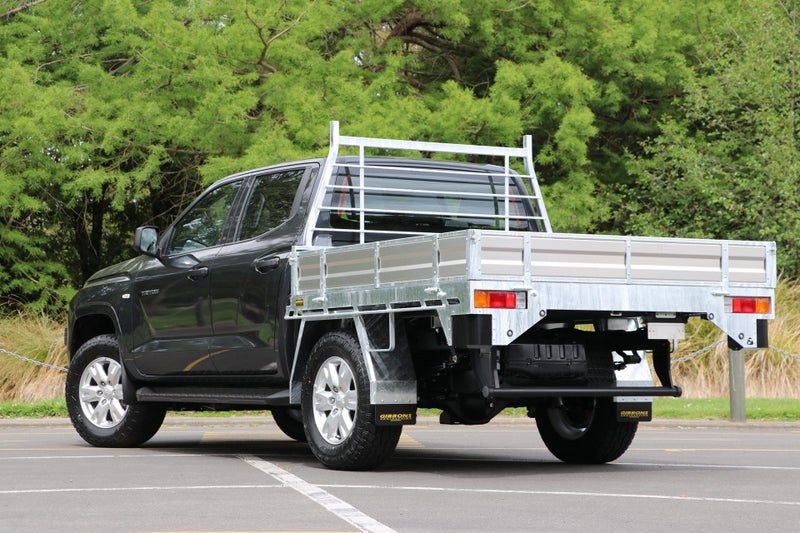 2026 Mitsubishi Triton GLX 4WD AUTO FLAT DECK, photo 2