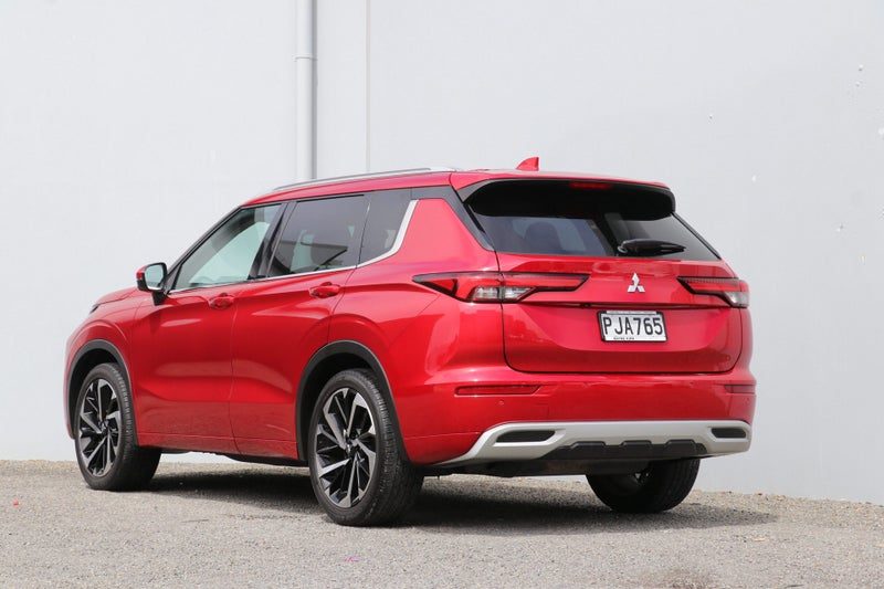 2022 Mitsubishi Outlander VRX 2.5P/CVT 2WD, photo 2