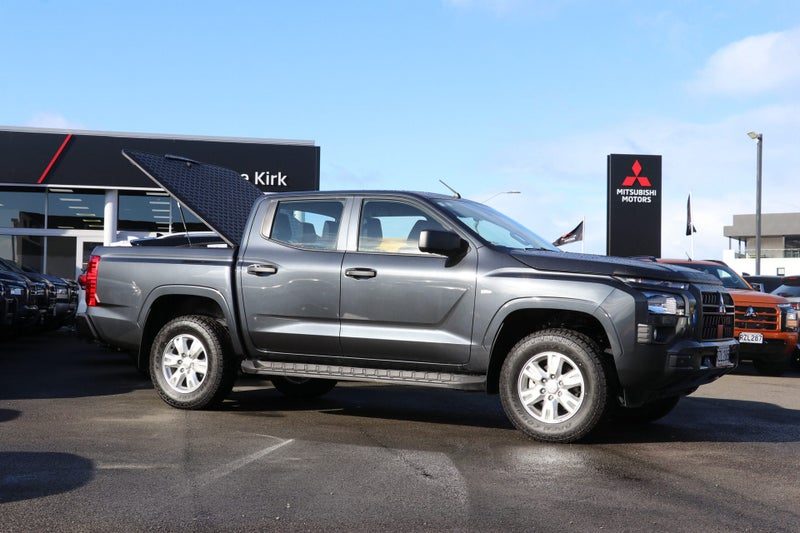 2026 Mitsubishi Triton DC GLX 2WD 6AT 2.4DT/6AT, photo 3