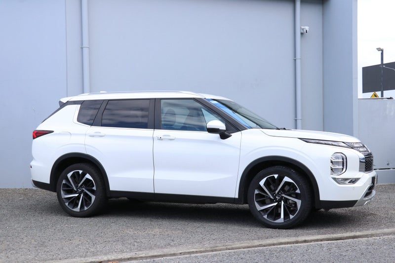 2024 Mitsubishi Outlander XLS 2.5P/4WD/CVT, photo 3