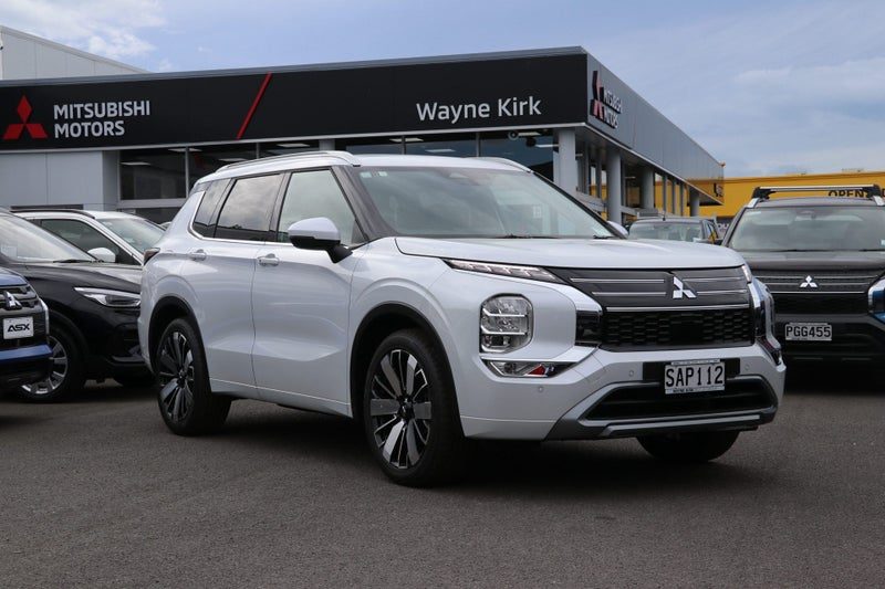 2026 Mitsubishi Outlander VRX 2WD 2.5P