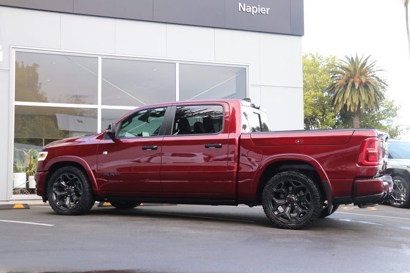 2025 Ram 1500 Limited I6 Rb Night HIGH OUTPUT, photo 2