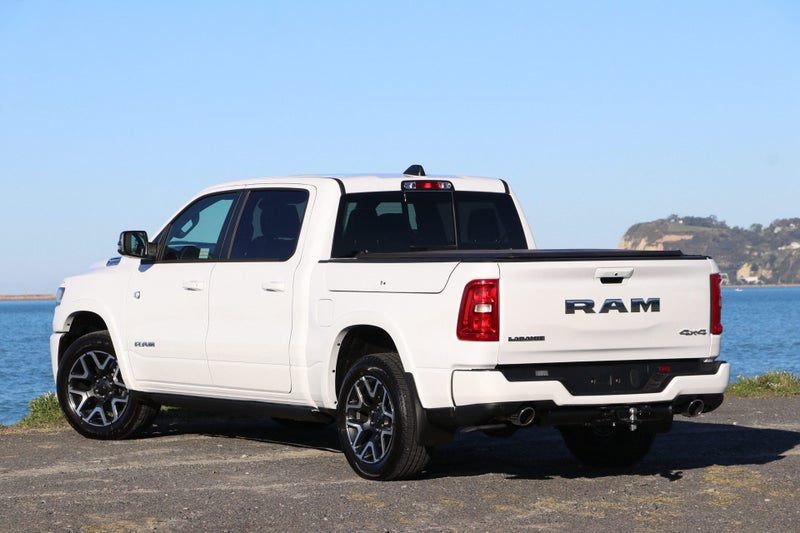 2026 Ram 1500 DT Laramie Sport SST SO 3.0, photo 2