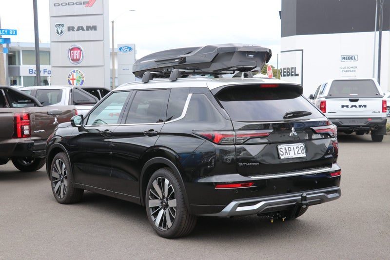 2026 Mitsubishi Outlander Exceed 2WD, photo 2