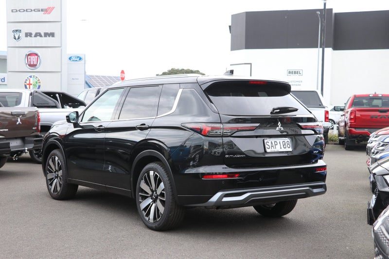 2026 Mitsubishi Outlander VRX 2WD 2.5P, photo 2
