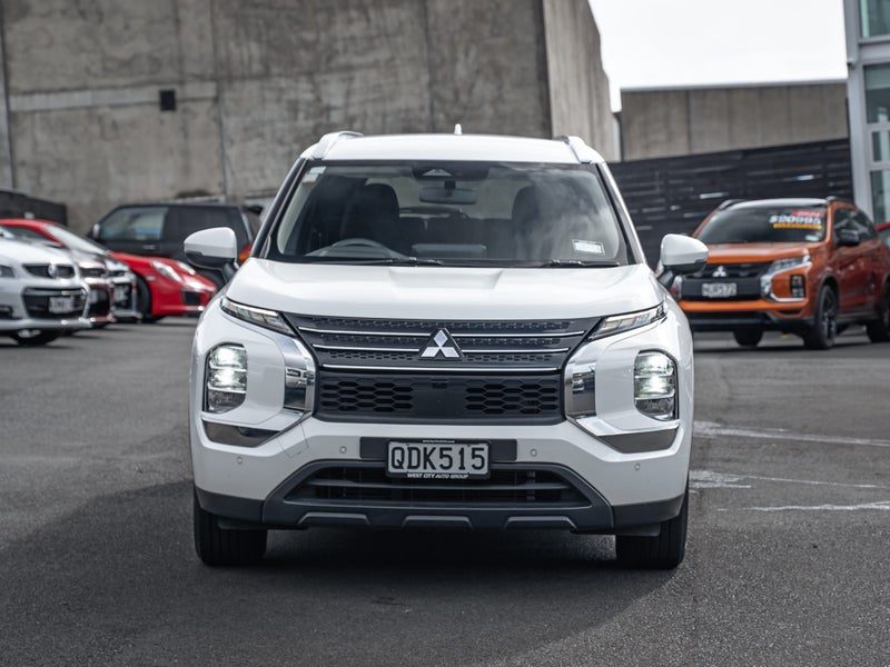 2023 Mitsubishi Outlander Ls 2.5P/4Wd/Cvt, photo 3