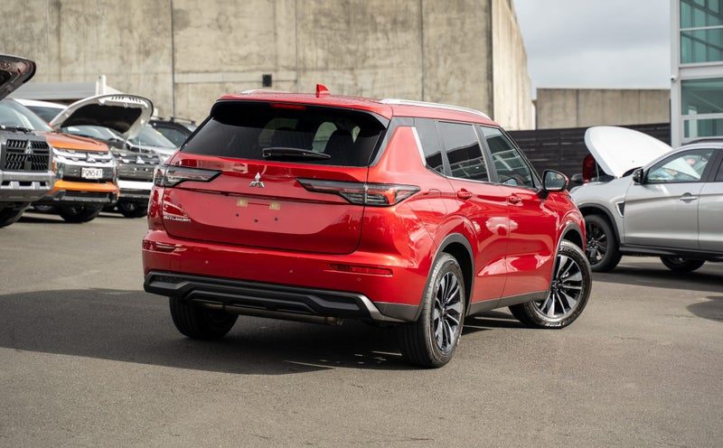 2026 Mitsubishi Outlander Ls 2.5P/Cvt, photo 2
