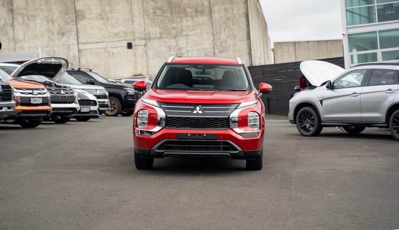 2026 Mitsubishi Outlander Ls 2.5P/Cvt, photo 3