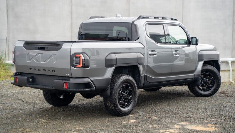 2026 Kia Tasman X-Pro 4Wd Wellside, photo 2