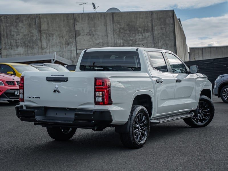 2026 Mitsubishi Triton Dc Glxr 4Wd 6At 2.4D, photo 2