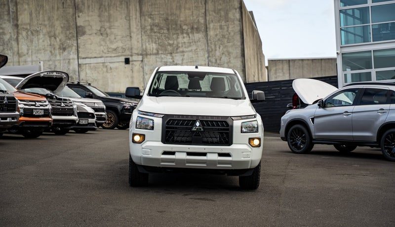 2026 Mitsubishi Triton Dc Glx 4Wd 6At 2.4Dt, photo 3