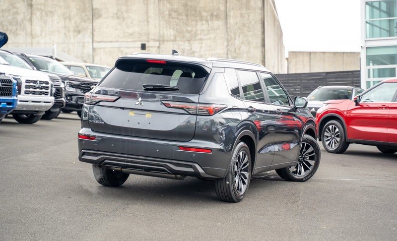 2026 Mitsubishi Outlander Ls 2.5P/Cvt, photo 2