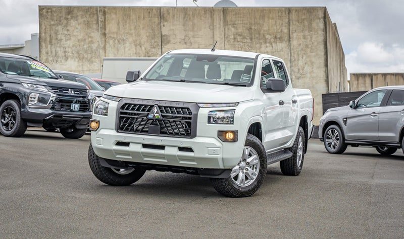 2026 Mitsubishi Triton Dc Glx 6At 2.4Dt