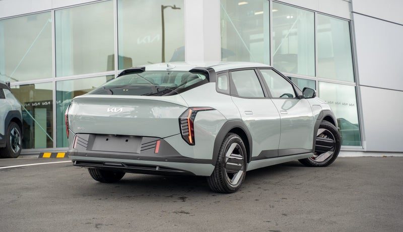 2026 Kia EV4 Light Lr 2Wd 81Kwh, photo 2