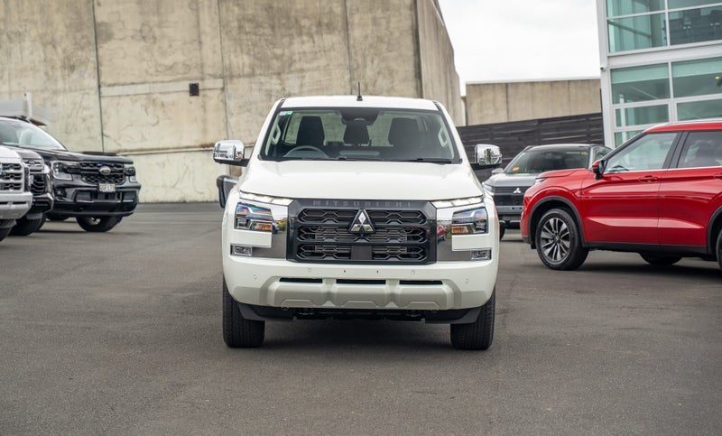 2026 Mitsubishi Triton Dc Glxr 6At 2.4Dt, photo 3