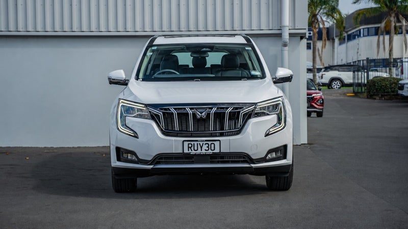 2026 Mahindra XUV700 Ax7l 2.0Pt/6At, photo 3