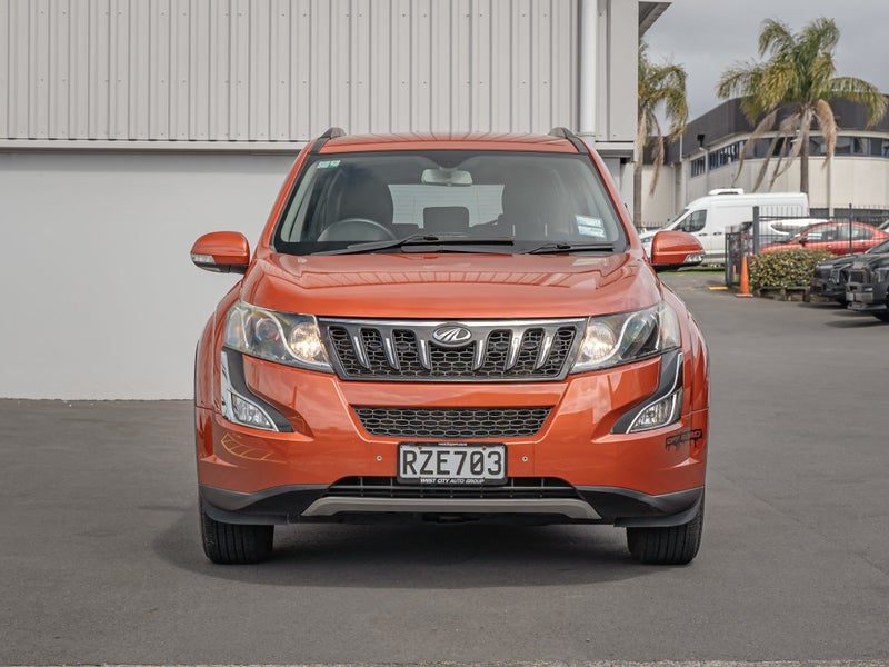 2018 Mahindra XUV500 W8 2.2D/6At/Sw/5Dr, photo 2
