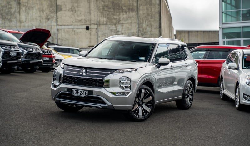 2026 Mitsubishi Outlander Vrx 2.5P/Cvt