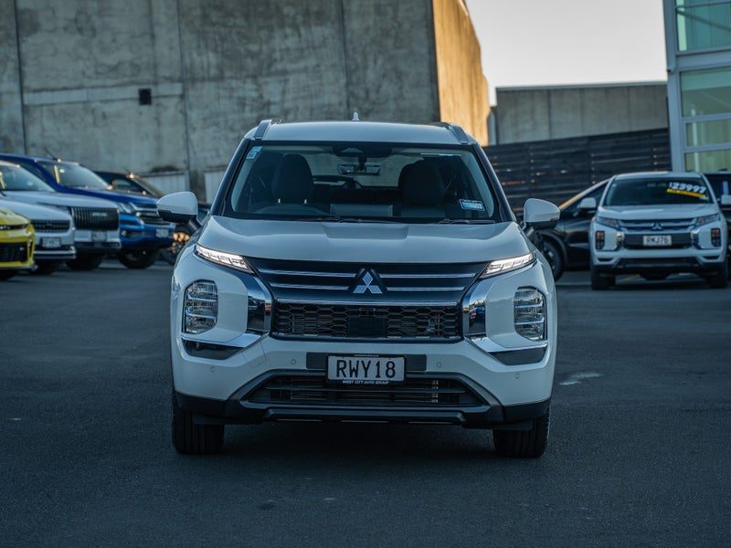 2026 Mitsubishi Outlander Ls 2.5P/Cvt, photo 3