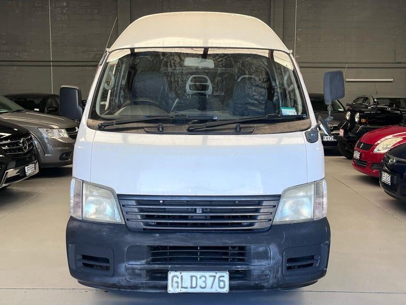 2005 Nissan Caravan, photo 2