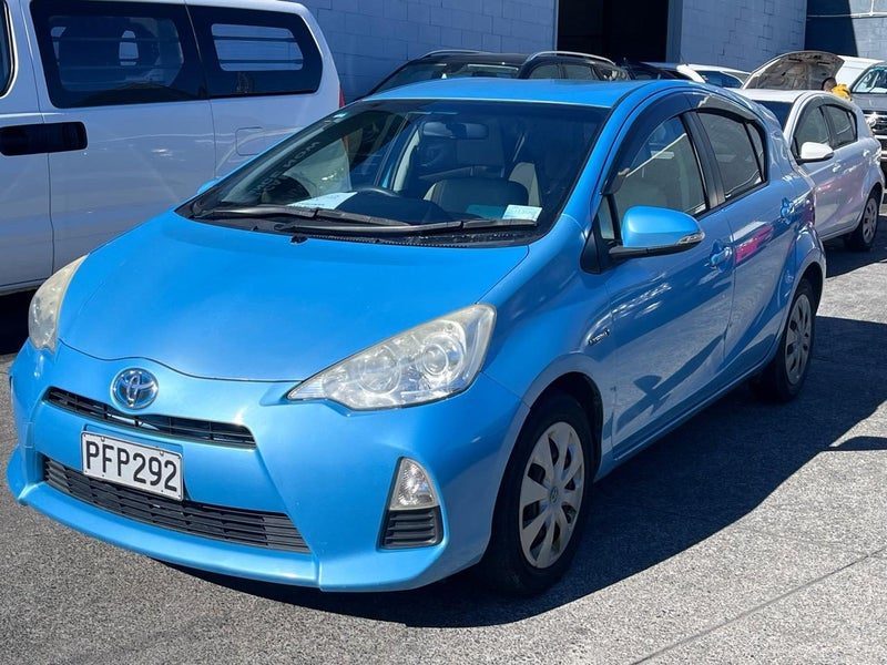 2012 Toyota Aqua REVERSE CAMERA / BLUETOOTH, photo 3