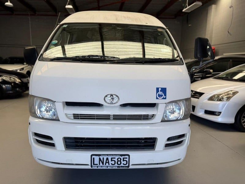 2005 Toyota Hiace Mobility, photo 2