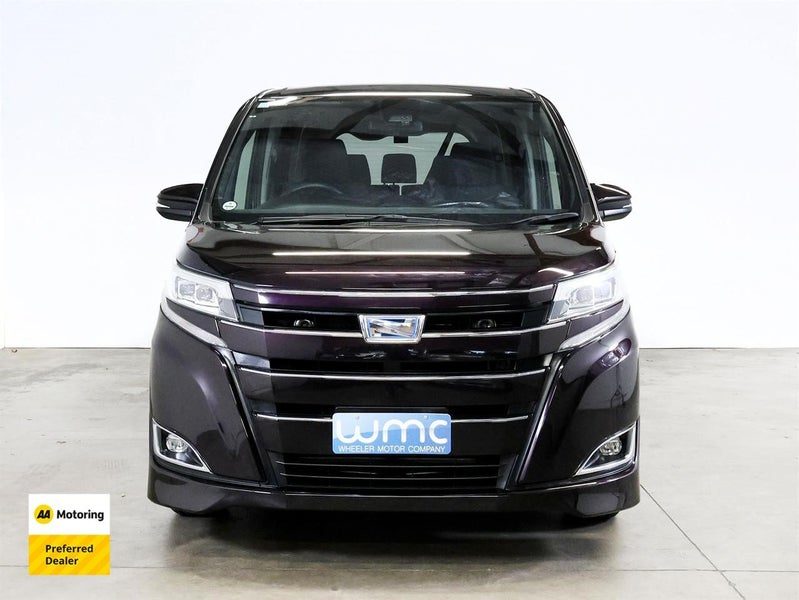 2017 Toyota Noah X, photo 2