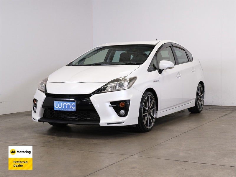 2015 Toyota Prius 1.8lt Hybrid S-Touring 'GS', photo 3