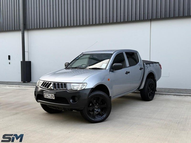 2008 Mitsubishi Triton, photo 2