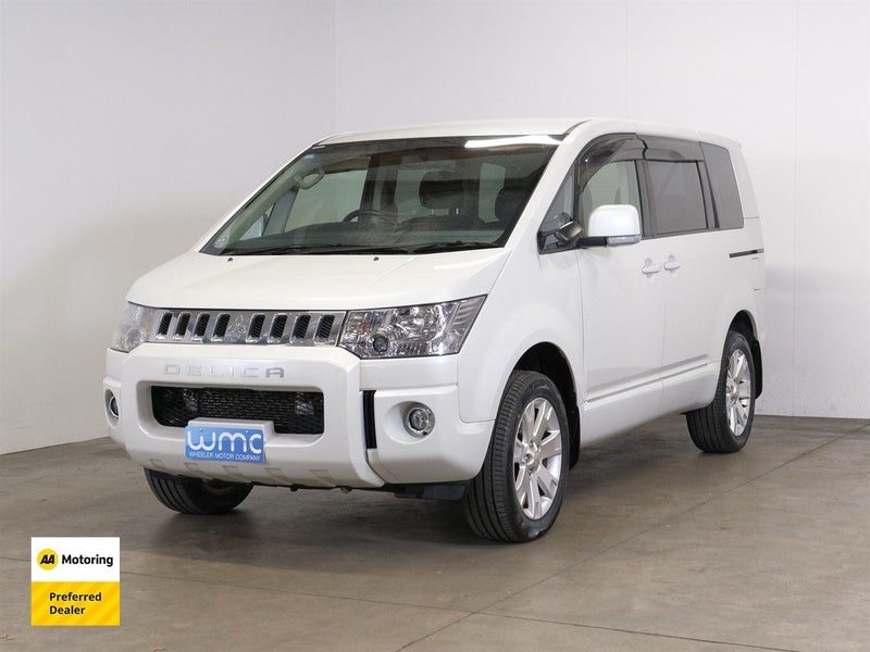 2015 Mitsubishi Delica D:5, photo 3