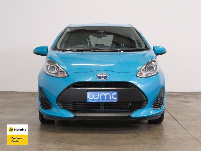 2017 Toyota Aqua S, photo 2