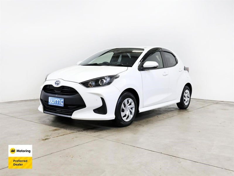2021 Toyota Yaris Hybrid 'X', photo 3