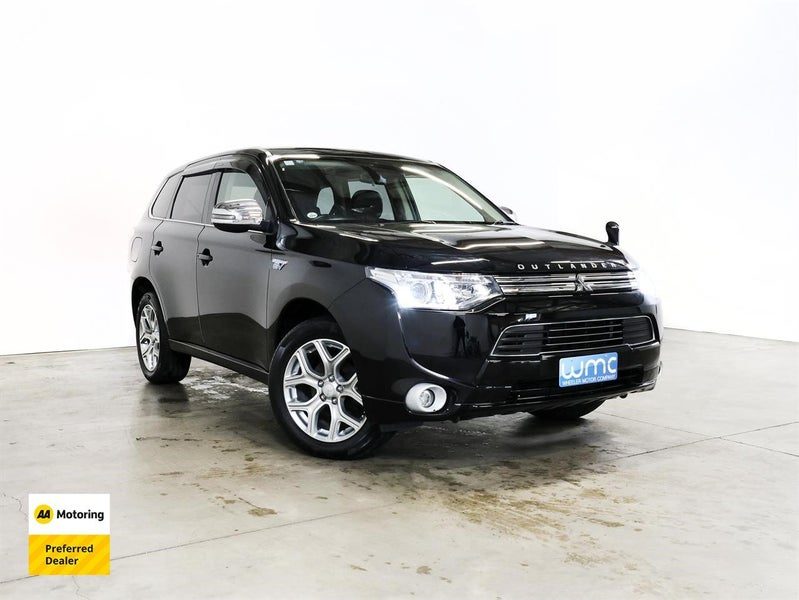 2014 Mitsubishi Outlander PHEV 4WD G