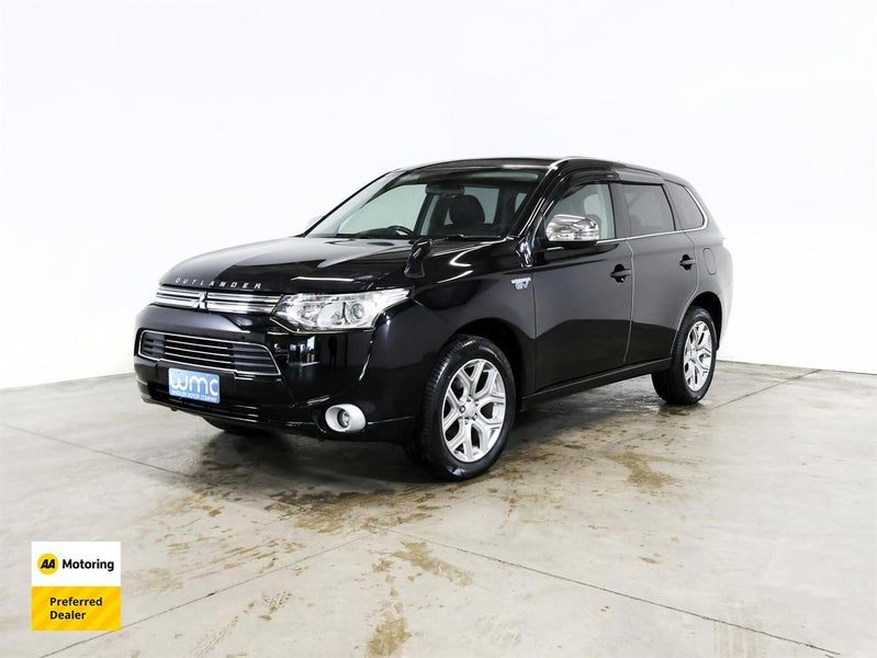 2014 Mitsubishi Outlander PHEV 4WD G, photo 3